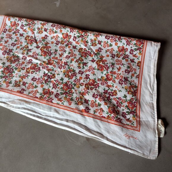 Sézane Gaston Scarf |  Red Poppy Floral print - Picture 10 of 14